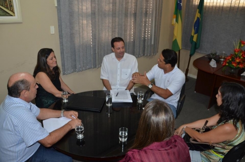 Diretoria do CRF/SE pede apoio ao deputado André Moura