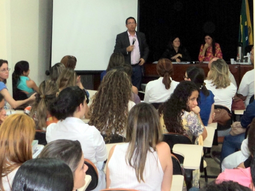 CRF/SE apresenta resoluções a seus farmacêuticos