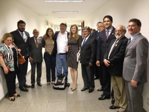 Representantes do CFF assistem à primeira audiência pública sobre a MP 653/2014