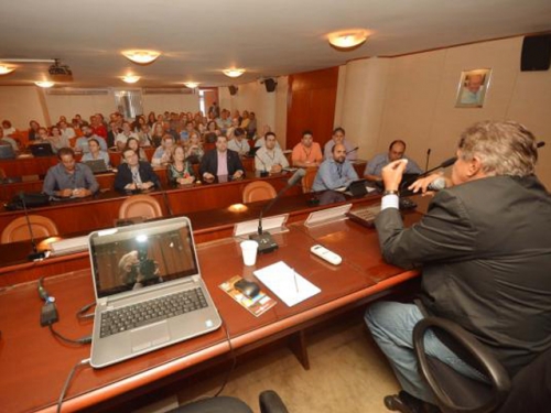 Empresa responsável pelas eleições apresenta sistema de votação aos CRFs