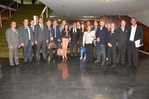 CFF pede que farmacêuticos continuem mobilizados