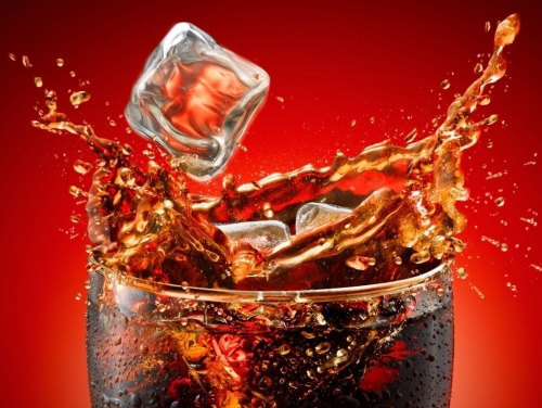 Refrigerante acelera envelhecimento das células, indica pesquisa