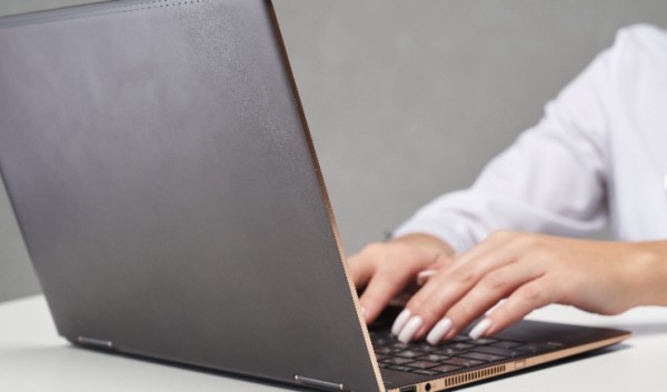 Fim do EaD: MEC proíbe cursos de Engenharia e Saúde totalmente a distância