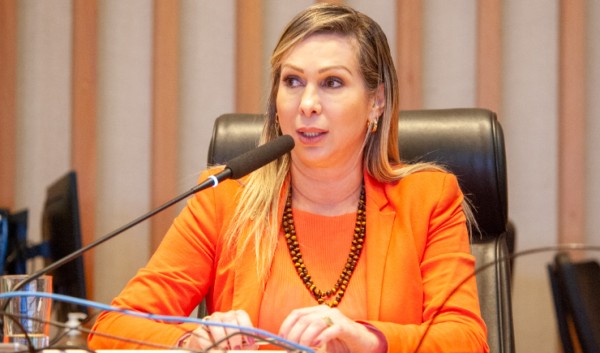 Protagonismo: farmacêutica é nomeada para exercer o cargo de ouvidora da Anvisa