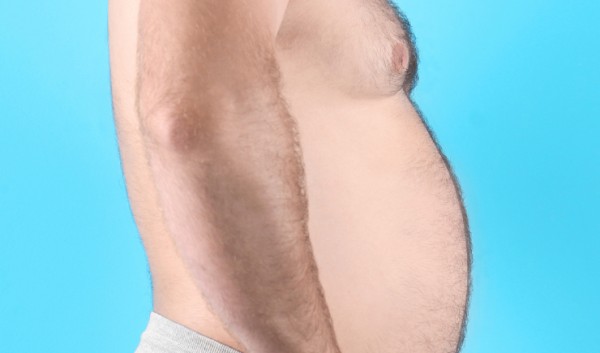 Estudo revela que gordura visceral pode prever Alzheimer com 20 anos de antecedência