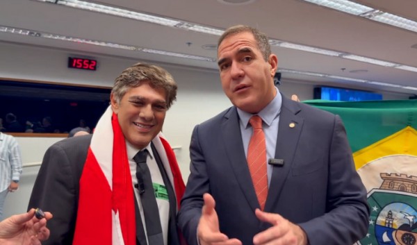 CASP aprova piso salarial nacional de farmacêuticos e o PL 1559/21 avança na Câmara