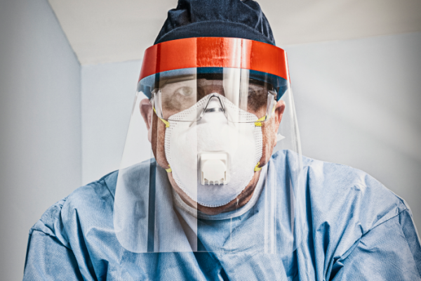 PL PROPÕE ELEVAR INSALUBRIDADE DE FARMACÊUTICO QUE ATUAR NA PANDEMIA DO NOVO CORONAVÍRUS