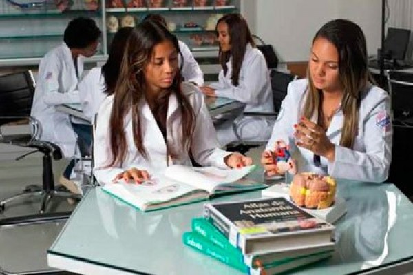 MPF RECOMENDA AO MINISTÉRIO DA EDUCAÇÃO SUSPENDER AUTORIZAÇÃO PARA FUNCIONAMENTO DE NOVOS CURSOS EAD NA ÁREA DA SAÚDE