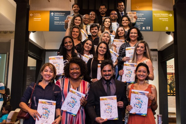 CONSELHO REGIONAL DE FARMÁCIA LANÇA A REVISTA PERFIL FARMACÊUTICO