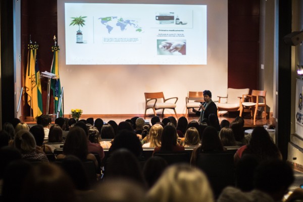 CRF/SE COMEMORA DIA DO FARMACÊUTICO COM O DEBATE SOBRE REGULAMENTAÇÃO DO USO MEDICINAL DA CANNABIS