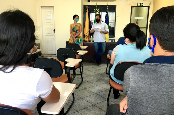 DIRETORIA DO CRF/SE APRESENTA ATUALIZAÇÃO DO PCS AOS SERVIDORES