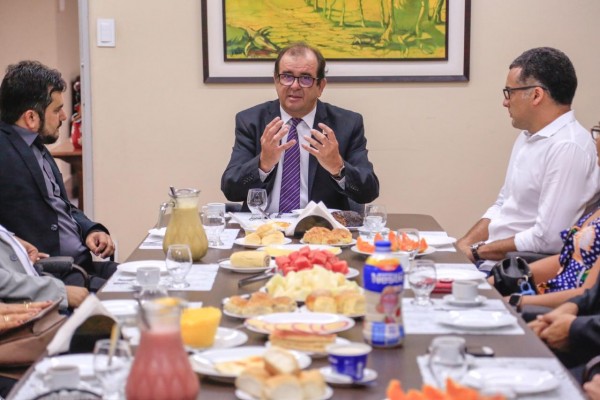 DIRETORIA DO CRF/SE SE REÚNE COM REITOR DA UFS