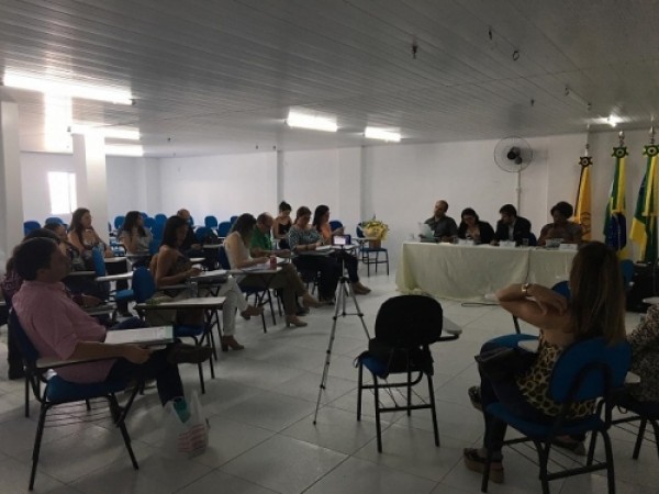 PRESIDENTE DO CRF/SE ESCLARECE QUESTÕES SOBRE ENVIO DE MULTAS DURANTE PLENÁRIA EM ITABAIANA