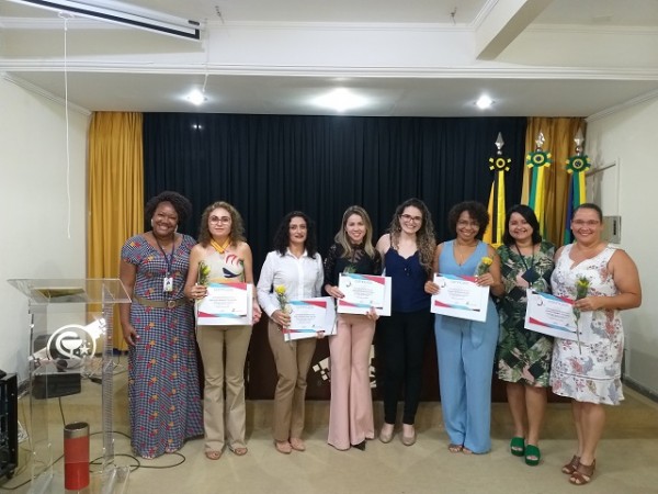 CRF/SE HOMENAGEIA FARMACÊUTICAS