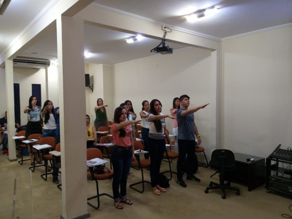 CRF/SE RECEPCIONA 13 NOVOS FARMACÊUTICOS