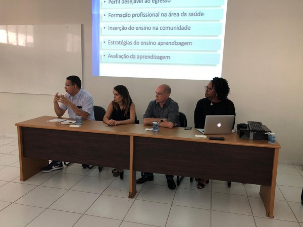 Tarde de oficina encerra fórum sobre as diretrizes curriculares do curso de Farmácia do CRF/SE