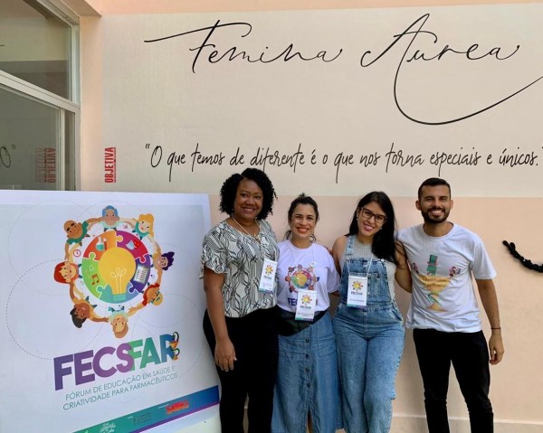 CRF/SE PRESENCIA EVENTO QUE UNE ARTE E FARMÁCIA