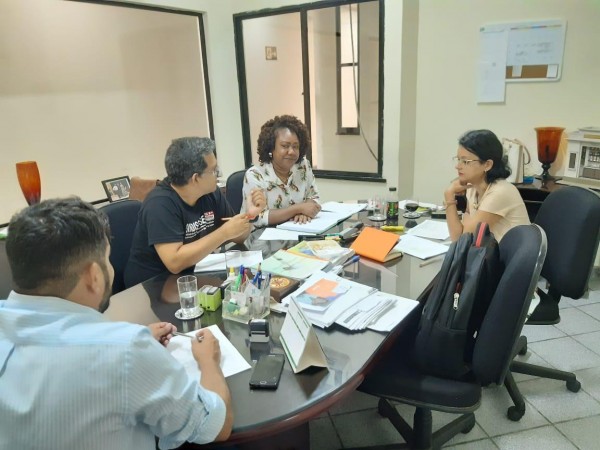 DIRETORIA DO CRFSE SE REÚNE COM O SINDISCOSE