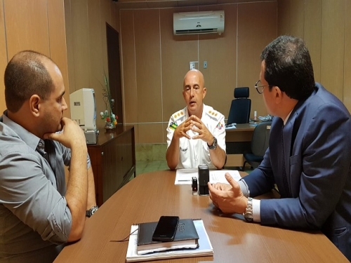 MEMBROS DO CRF/SE SE REÚNEM COM DIRETORIA DO HOSPITAL DA POLÍCIA MILITAR