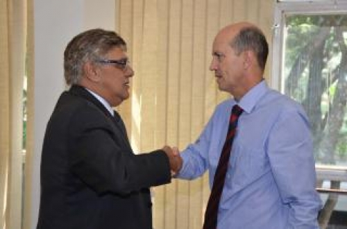 Reunião entre CFF e DAF fortalece ações em favor da farmácia